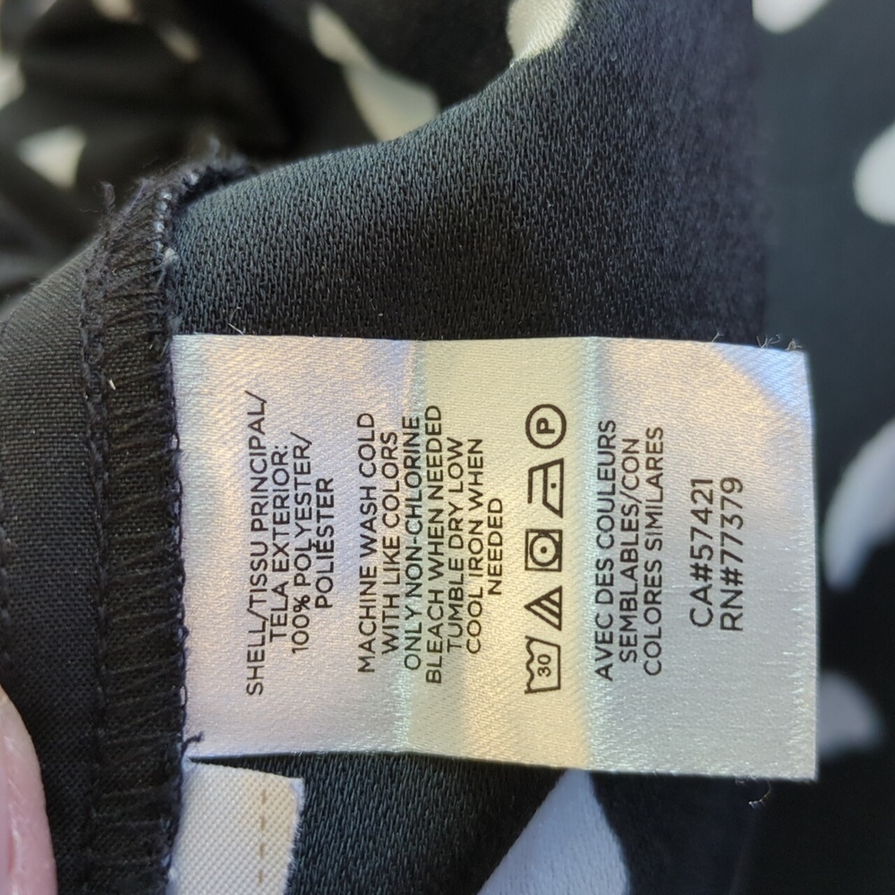 Ann Taylor Heart Print Capri Pants - Picture 15 of 15